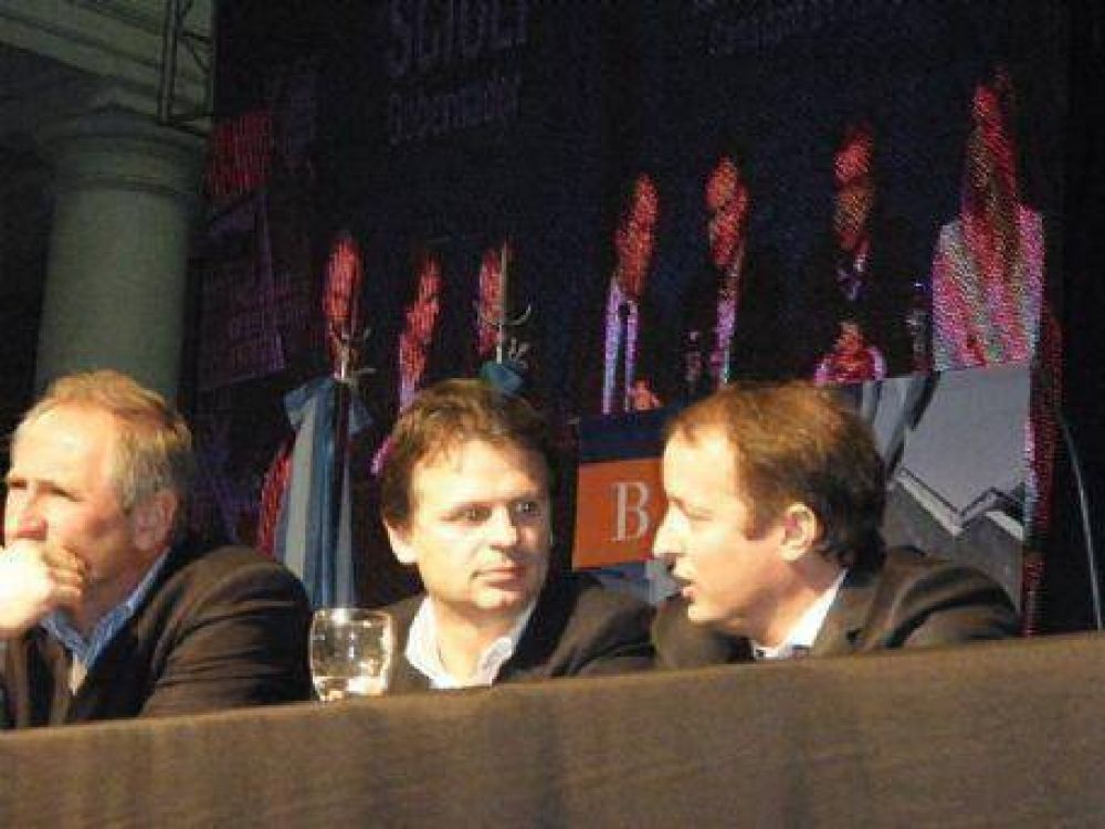 Gabriel Bruera, sobre la lista colectora: �No miramos para los costados, sabemos lo que proponemos nosotros�