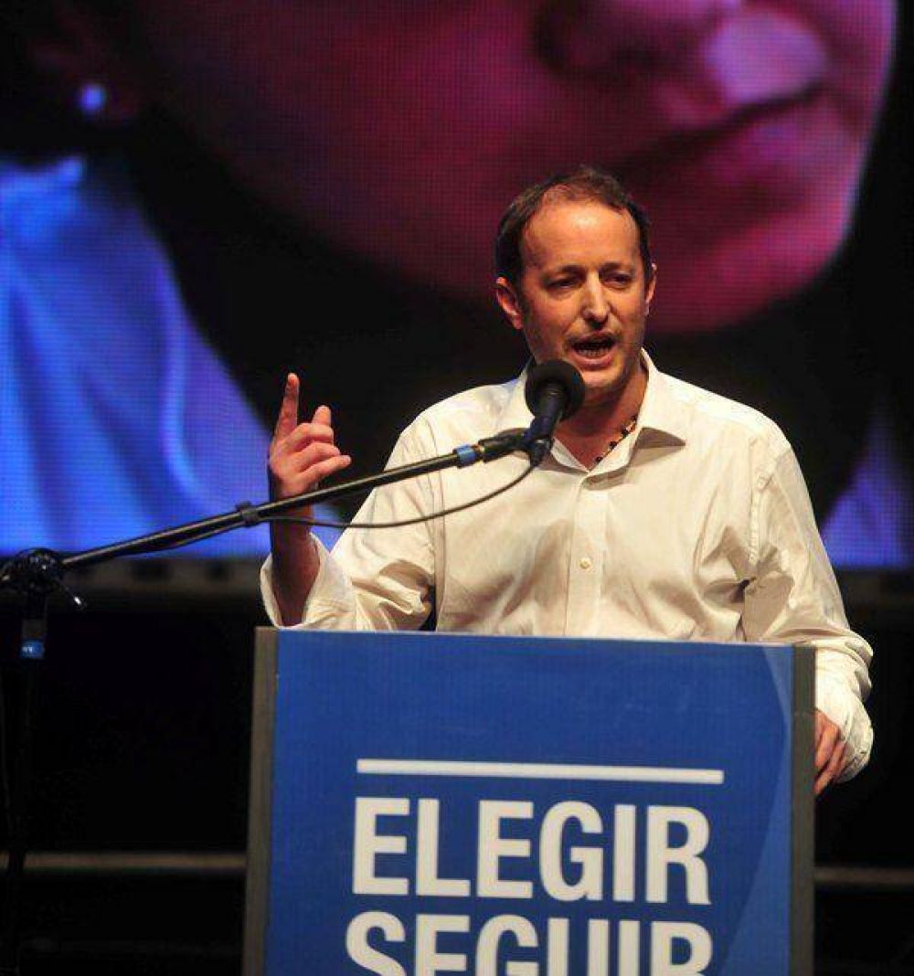 Los intendentes que apoyan a su par Mart�n Insaurralde