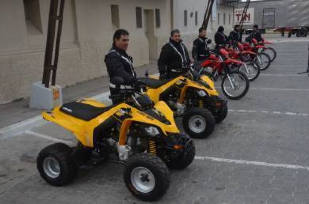 Entregan equipamiento para el �rea de tr�nsito