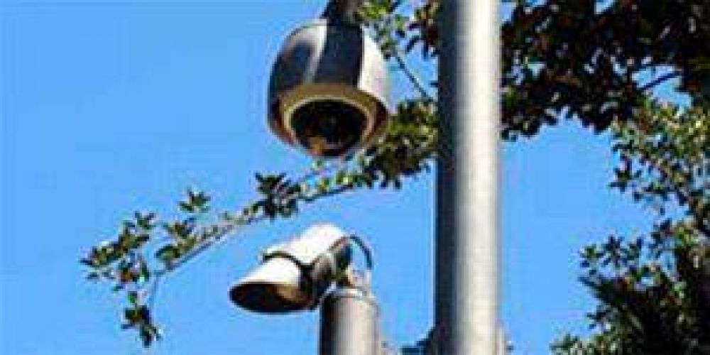  Ajustan las ochenta c�maras de vigilancia