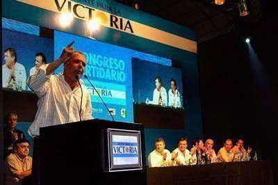 Buzzi y la Reelecci�n: "Hablar del 2015 ser�a faltarle el respeto a la gente"