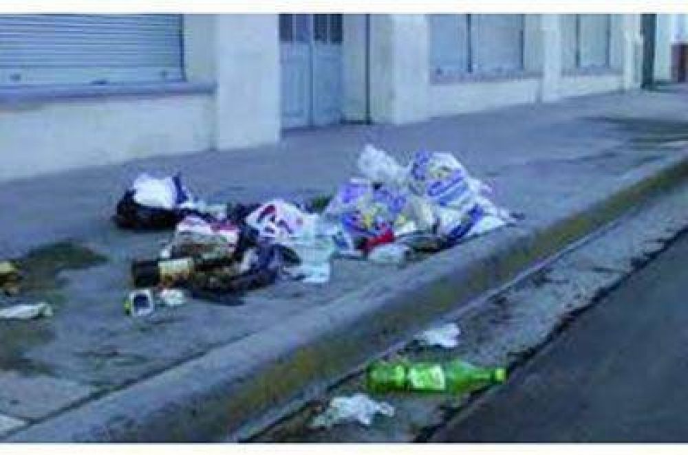 No hay recolecci�n de residuos en Comodoro por un paro de trabajadores de Clear por 24 horas