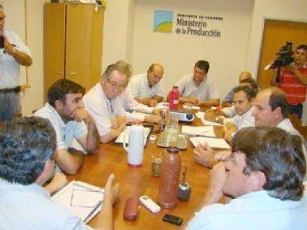 La mesa agr�cola definir� apoyo crediticio a los productores para la pr�xima campa�a 