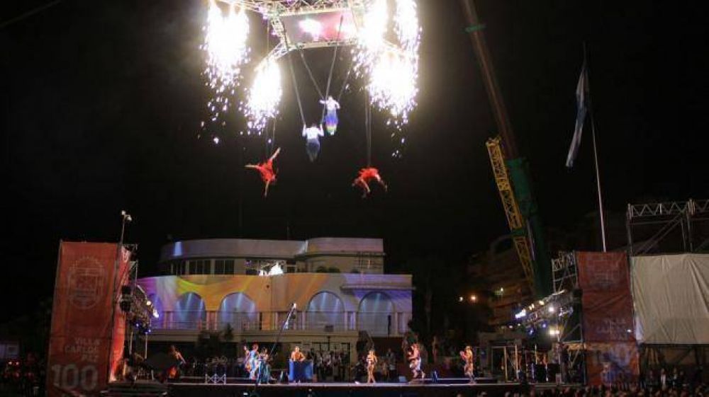 Centenario: una multitud acompa�� una fiesta inolvidable
