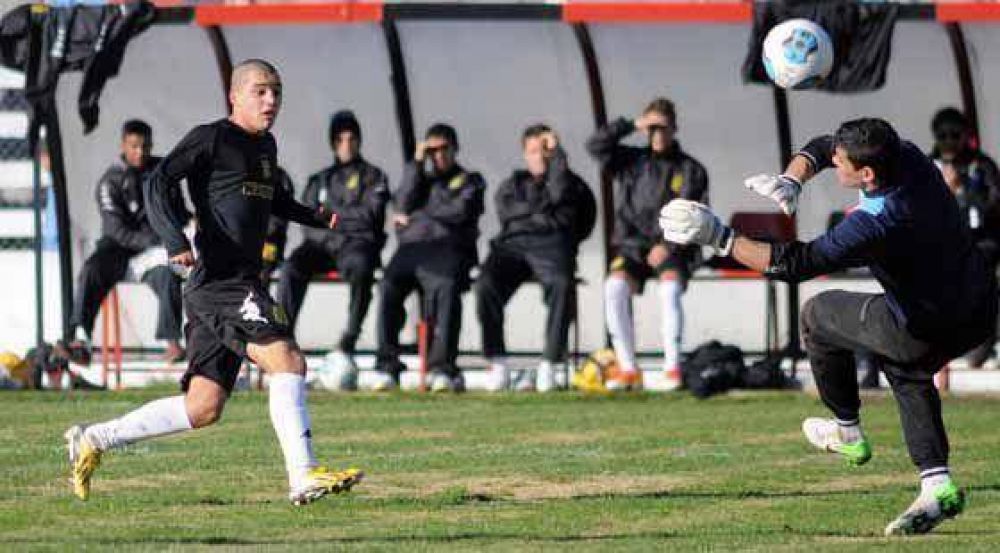Olimpo arranc� picando fuerte