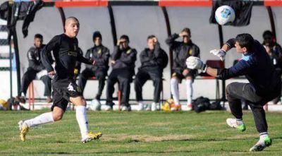 Olimpo arranc� picando fuerte