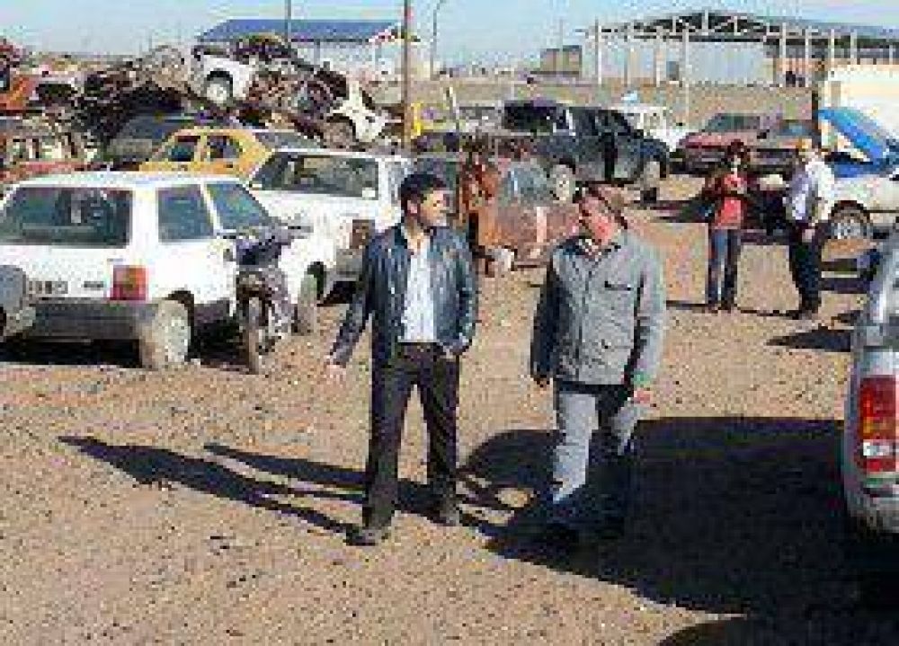 Chatarra de Cipolletti ser�a compactada en Neuqu�n