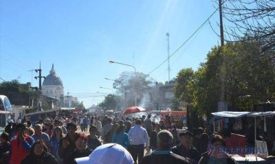 A�n sin la procesi�n na�tica, la fiesta de la Virgen de Itat� se vivi� con profunda emoci�n