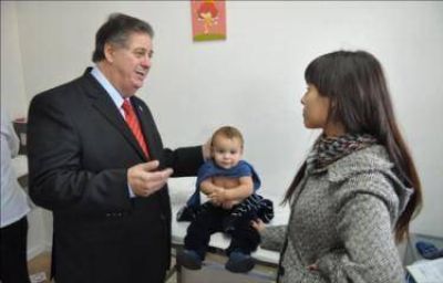 Vacunarse y tener en cuenta las medidas sociales para evitar la gripe