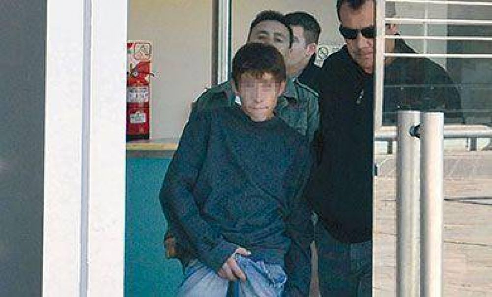 Doble crimen: uno de los detenidos se�al� al presunto autor