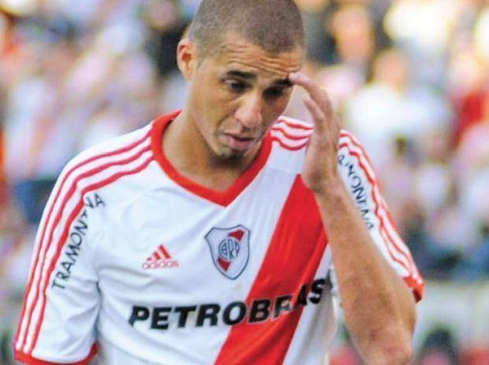 Intimos adversarios: Central y Newell�s van en busca de los mismos delanteros