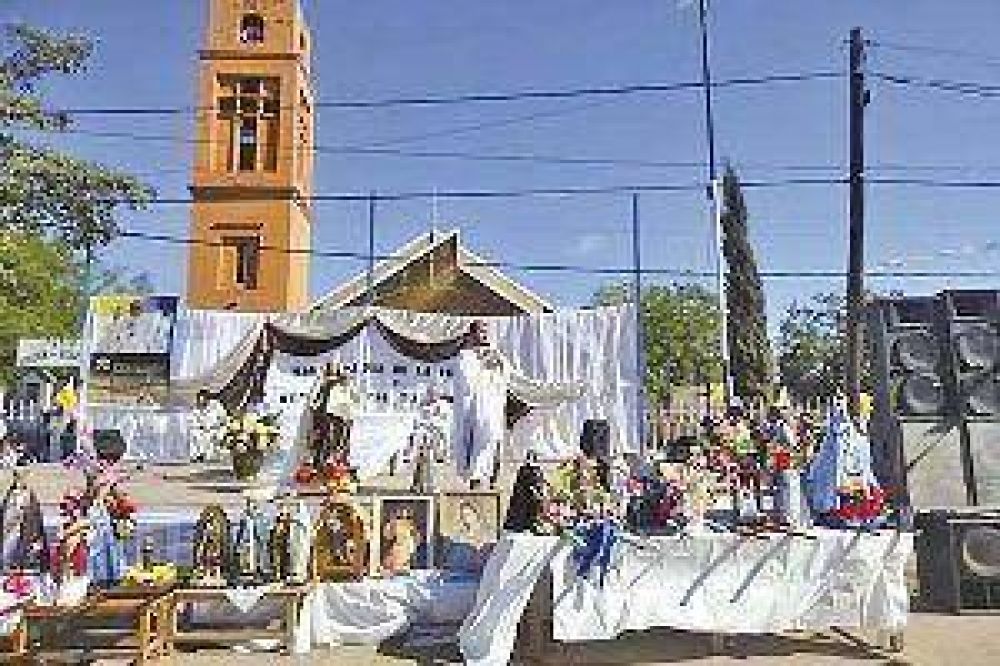 Una fiesta multitudinaria en un pueblo en donde reina la espiritualidad