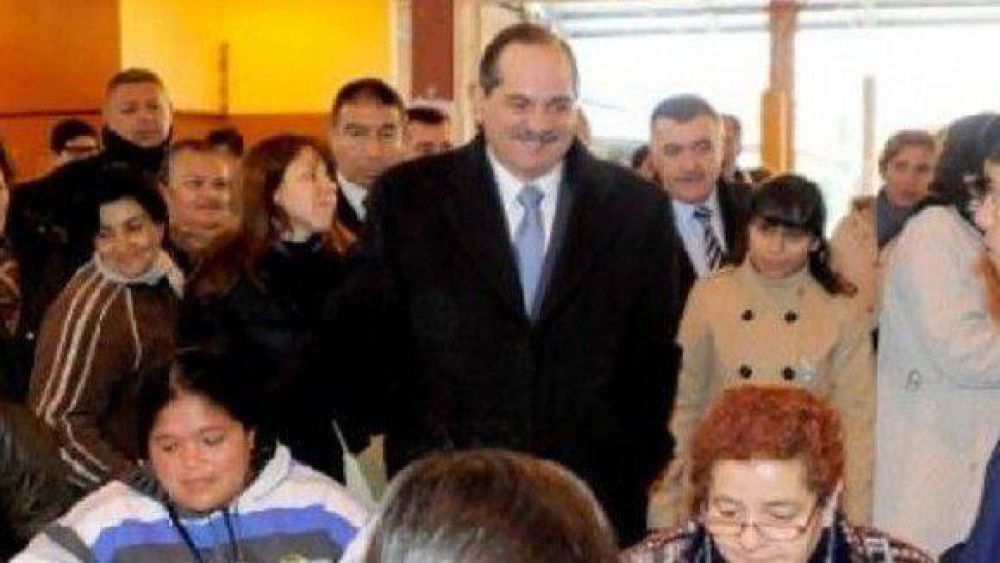 Alperovich: �De la seguridad hay que ocuparse desde el Estado�