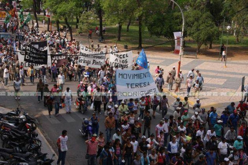 Marcha piquetera contra la visita presidencial