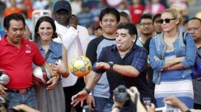 �Maradona est� esperando un hijo junto a Roc�o?