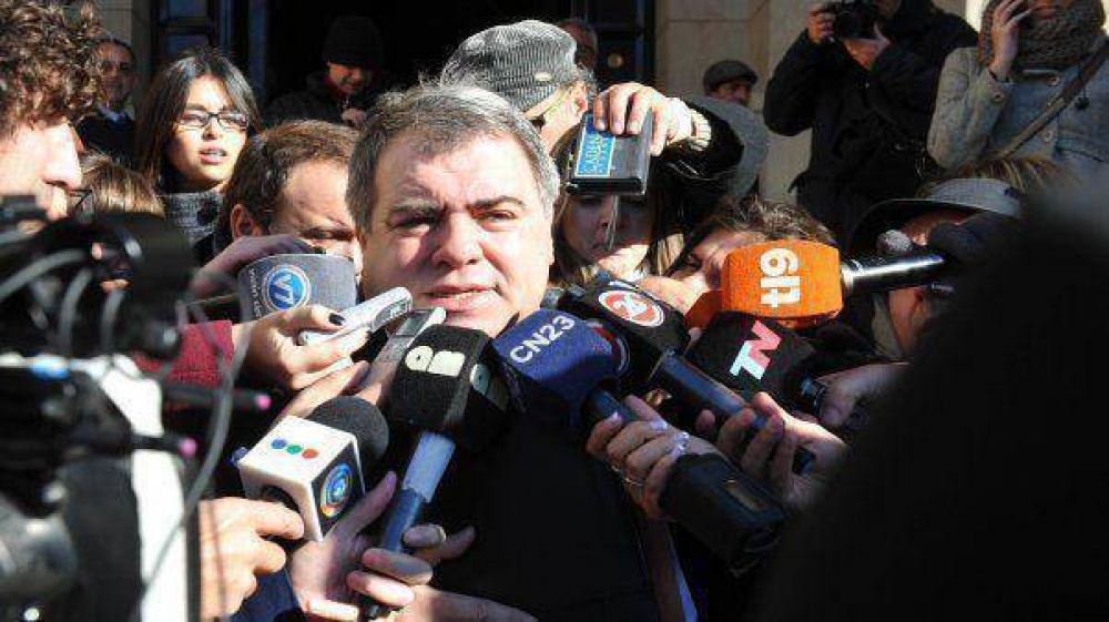Pierri sobre Dominga: "O no estaba o tiene un problema de audici�n"