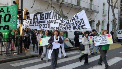Protesta de trabajadores del Hospital Moyano