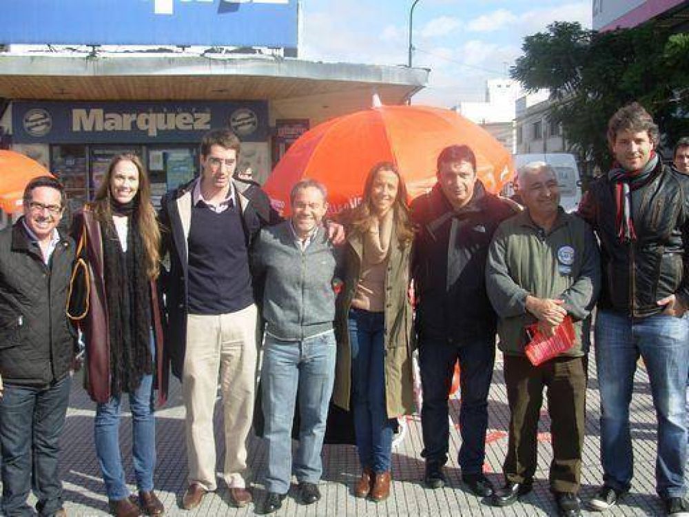 Lecea estuvo de campa�a con apoyo del francisquismo
