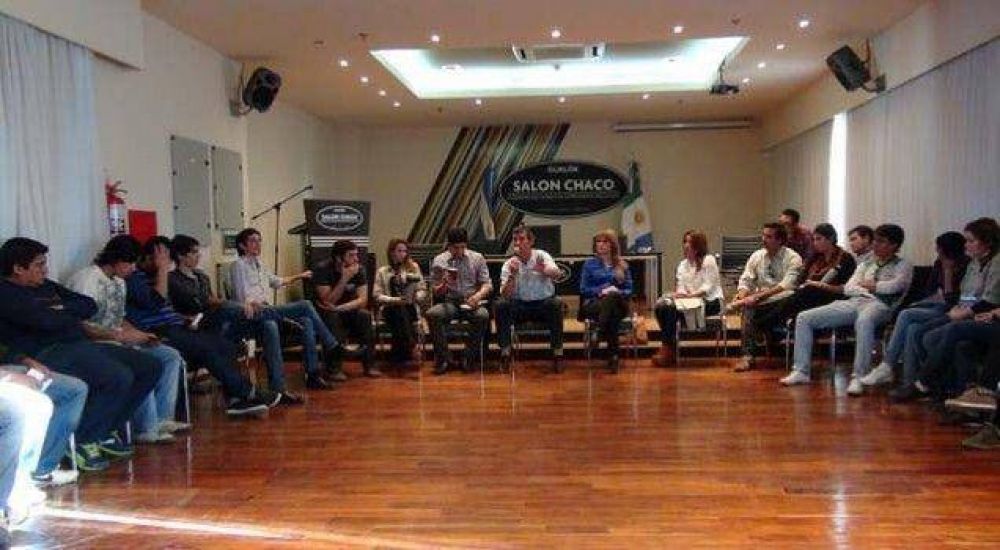 �Los j�venes pueden sintetizar el esp�ritu de renovaci�n para el PJ�
