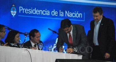 Firman convenio de financiamiento para estudio para la construccin del Segundo Puente Chaco - Corrientes