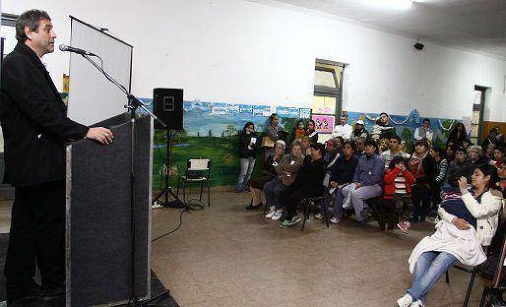 Avellaneda: inauguraron asambleas del Presupuesto Participativo en Gerli y en la Isla Maciel