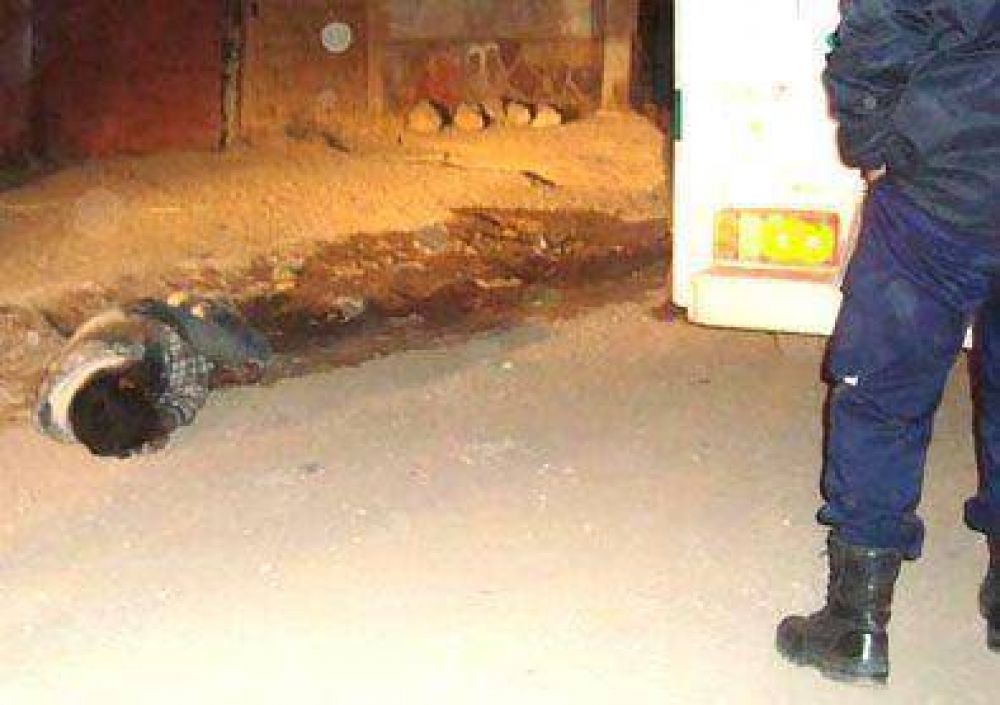 Un joven casi muere en la calle por hipotermia
