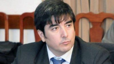 Fuertes piensa en 2015	 