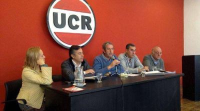 En la UCR denunciaron un pacto entre P�rez e Iglesias
