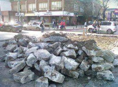 Garibaldi estar� cortada 15 d�as por tareas de bacheo