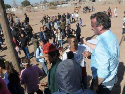 P�rez desafi� a Cobos a debatir sobre sus patrimonios, tras la pol�mica en torno a la jubilaci�n de privilegio