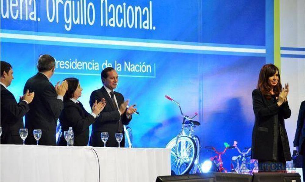 Tel�n institucional para un fuerte apoyo presidencial a la candidatura de Camau
