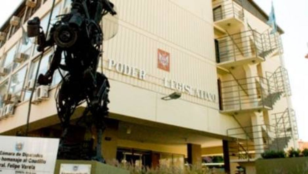 La Legislatura est� paralizada