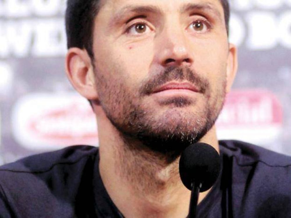 Newell's: Peratta arregl� su desvinculaci�n y se despidi� emocionado