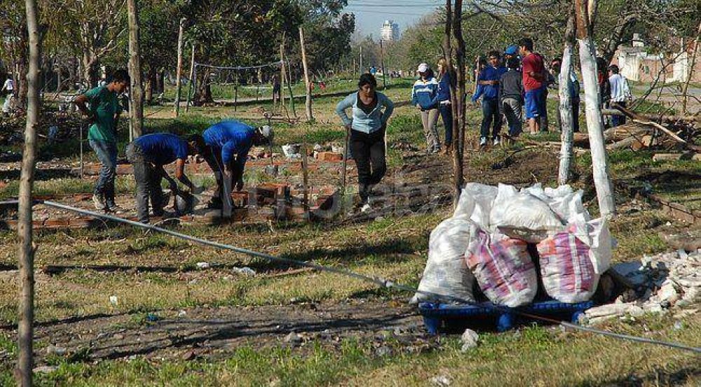 Usurparon terrenos del ferrocarril