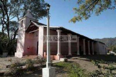 Denuncian dos robos en fincas de F.M.E.