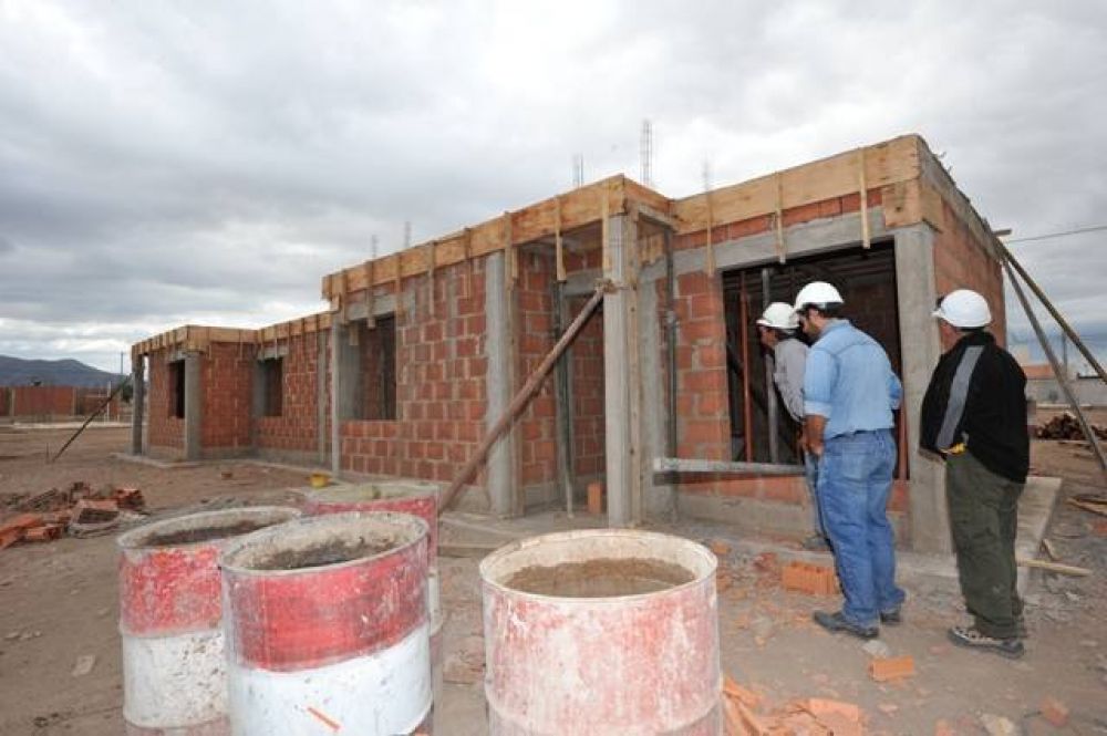 Anunciaron la construcci�n de 575 viviendas