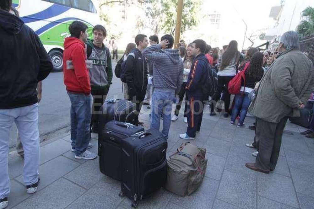 Unos 700 j�venes santafesinos van al encuentro de Francisco