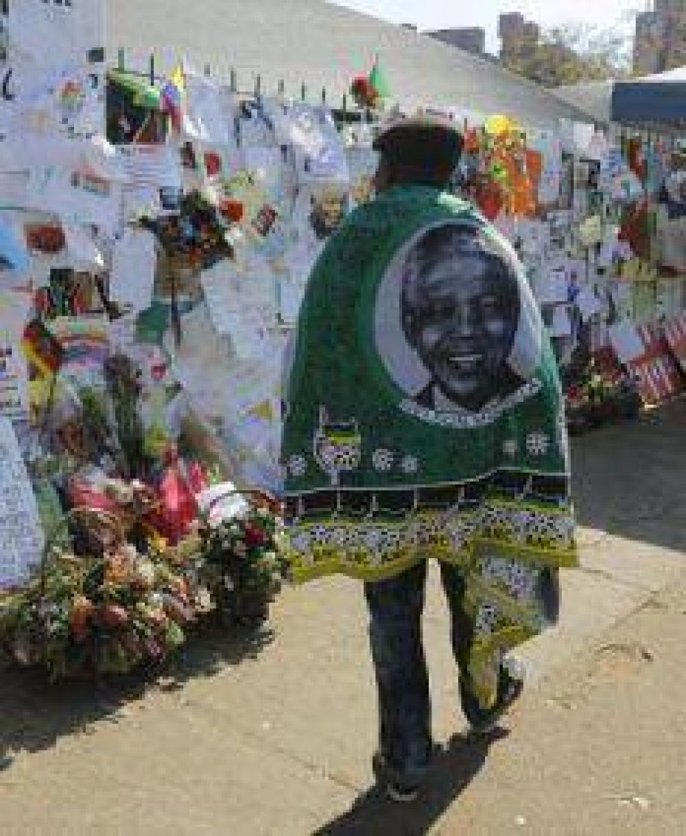 La salud de Mandela mejora en su cumplea�os 95
