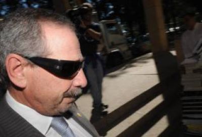 Bronca opositora: "Que a Jaime no se le ocurra pasearse por la calle"