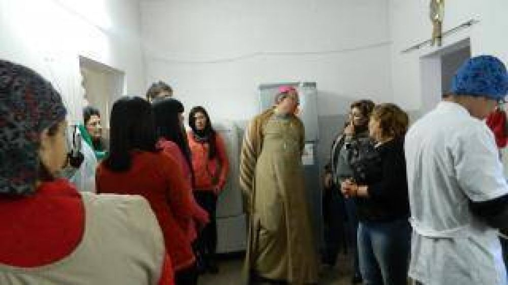 Mons. Urbanc recorre la ciudad