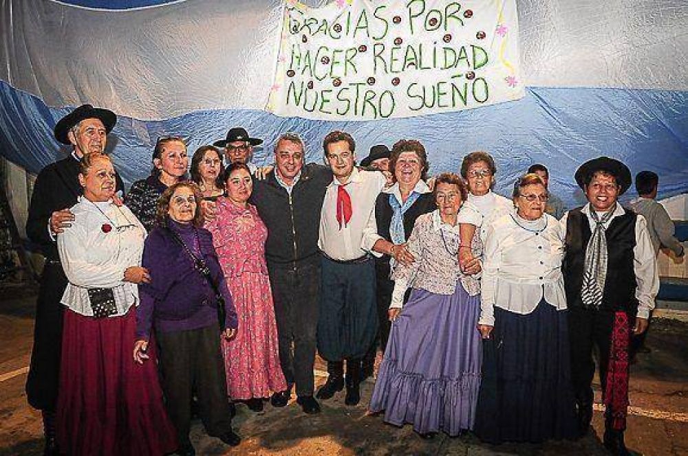 Apoyo al Club Social, Cultural y Deportivo Almirante Brown