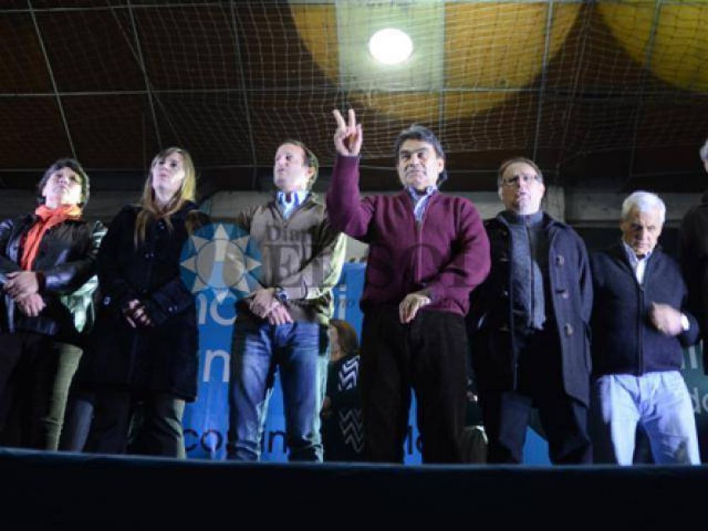 Fuerte respaldo a Insaurralde