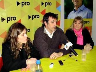 El ministro Esteban Bullrich habl� de educaci�n en Tres Arroyos