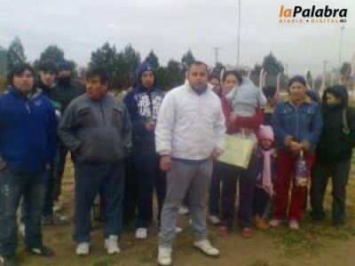 Villalonga: vecinos reclamaron tierras y viviendas