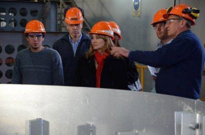 Candidatos del Frente para la Victoria recorrieron Loma Negra
