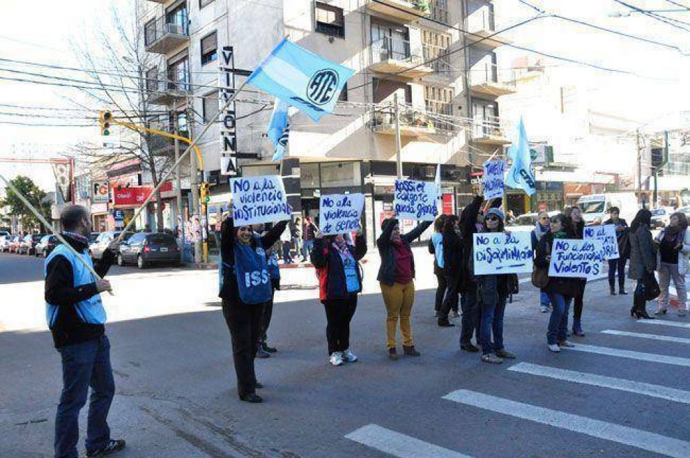 Ricardo Araujo, de ATE: �Tavella odia a los trabajadores y a las mujeres�