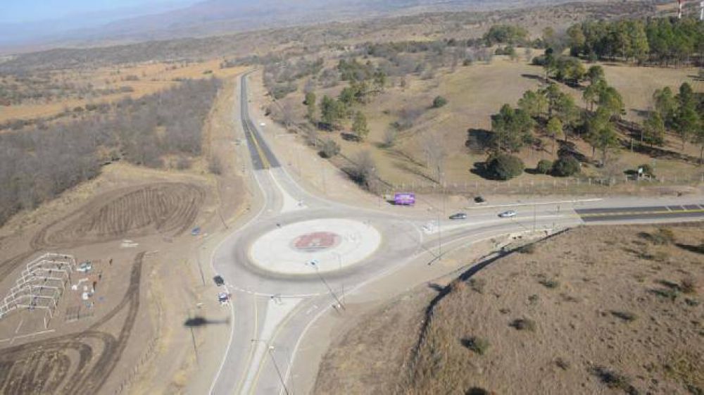 Cuatro valles tur�sticos quedar�n unidos por asfalto