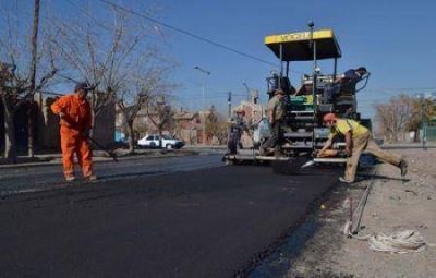 Calles de Guaymall�n tienen nuevo pavimento