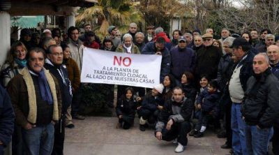 Vecinos de Perdriel se oponen a la ubicaci�n de planta cloacal