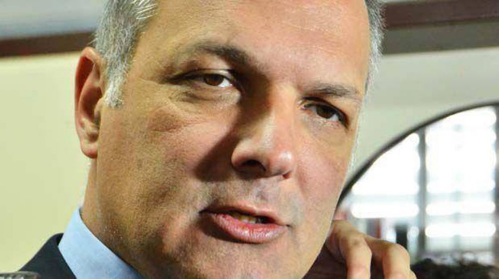 Buzzi presenta el proyecto de los Centros de Encuentro